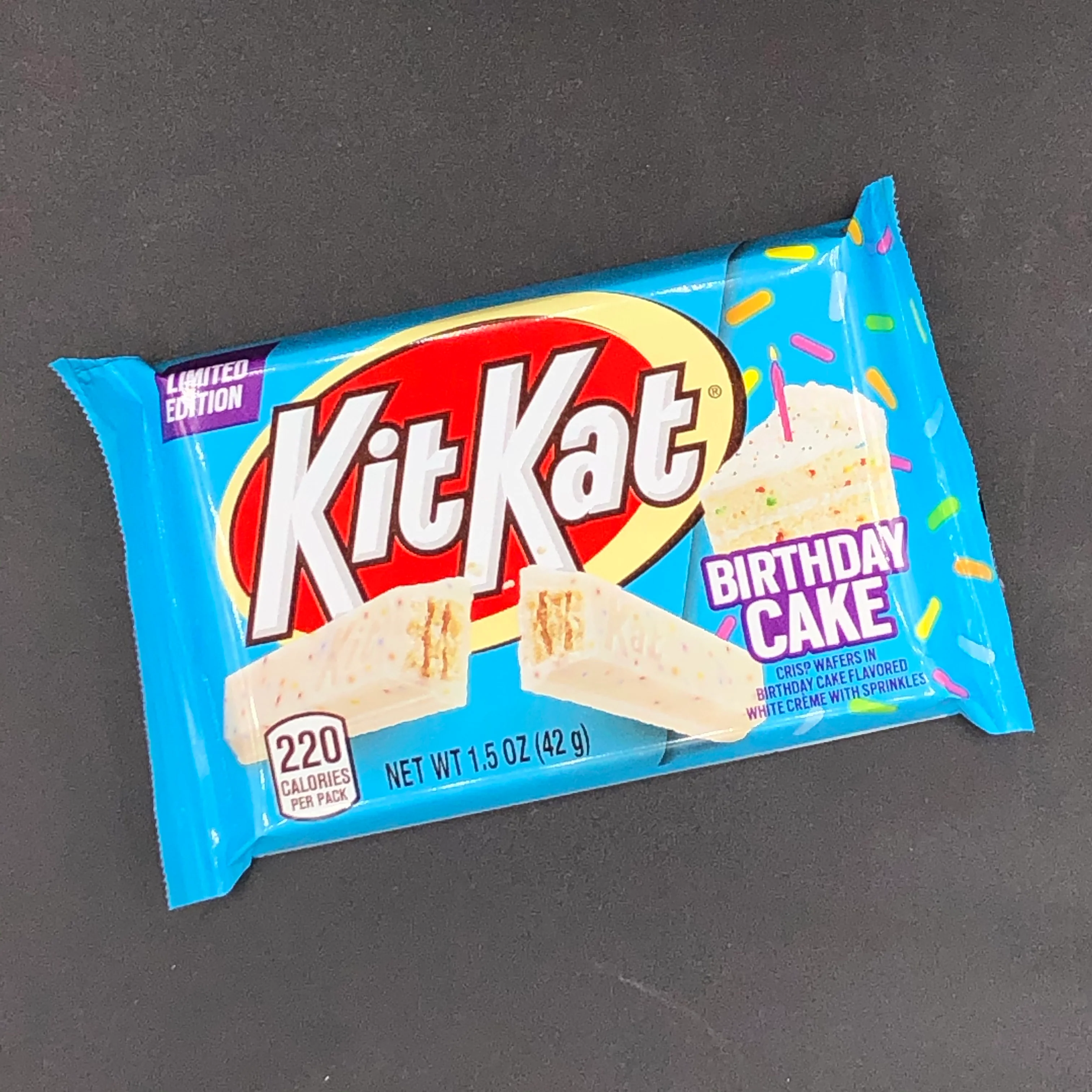 Kit Kat - Birthday Cake Flavour, 42g (USA) - Image 2